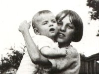 1927081001a Laura & Donald DeClerck