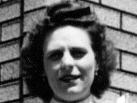 1950071002b Laura Kerschieter