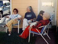 1990071002 Hele-Donna-Laura