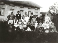 1918081002 Haggarden Farm - Names unknown