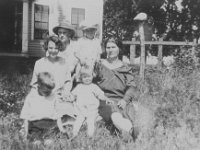 1925071001 Anna Thornbloom