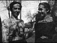 1905031001a Blanche & Louise Jamieson