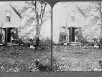 1912051001 Guy Jamieson Home & Philips Family-stereo