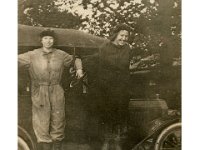 1917071001a Emma Peterson and Lillian