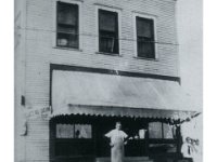 1925071001a Leonard Nelson - Grocery Store