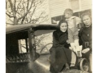 1925071004 Emma Petersen Jamieson on right