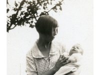 1926071001a Emma and Robert Jamieson