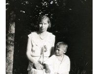 1932061001 Emma and Robert Jamieson