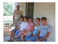 2008048012 Tom Ade family