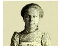 1874051001C Nellie Maria Reed - abt 17 years