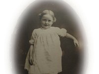 1912051001a Leona McLaughlin