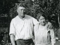1925071001B Frank Anson & Daisy McLaughlin - 16th St - 13th Ave Moline IL