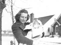 1943012002 Lorraine & Betty McLaughlin
