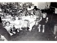 1944122001 Betty McLaughlin-Nancy Nelson-Steve Jamieson-Kay Johnson Moline IL - Xmas Eve at Don & Marion Nelson