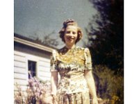 1945071009a  Betty & Lorraine McLaughlin - Moline IL