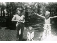 1951081001 Betty-Bonnie-Bill McLaughlin - Moline