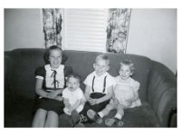 1952102009 Betty-Becky-Bill-Bonniel McLaughlin - Moline IL - Oct 26