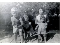 1953071003 Bill-Bonnie-Betty-Becky McLaughlIn - Moline IL