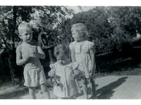 1953072002  Bill-Becky-Bonnie McLaughlin - Moline IL
