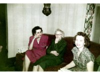 1953121002a Sue Ade-Emma-Lorraine McLaughlin - Xmas Eve Moline IL