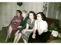 1953121002a Sue Ade-Emma-Lorraine McLaughlin-Elaine Jamieson - Xmas Eve Moline IL