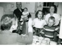 1953122001 Steve-Vernie-Laurie-Betty-Lorraine-Bill McLaughlin Bills 7th BD - Moline IL