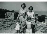 1954071002 Lorraine-Betty-Becky-Bill-Bonnie McLaughlin - Eagle Point - Clinton IA