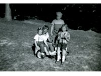 1956081011 Bonnie-Jeanne-Becky -Bill - Bonnie McLaughlin - Moline IL