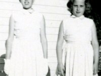 1960071010a Bonnie & Becky McLaughlin - Moline IL