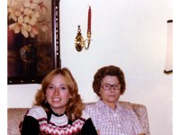 1976111001 Bonnie Wray - Lorraine McLaughlin - Thanksgiving - Moline IL