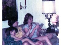 1977052003 Betty & Darla Hagberg - Bonnie Wray - Moline IL