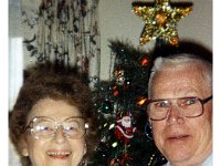 1989122001 Lorraine & Irvin McLaughlin - Xmas - Moline IL