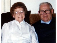1989122002 Lorraine & Irvin McLaughlin - Xmas - Moline IL