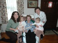 2006047015 Darrel & Betty Hagberg - Bella & Angela  Jones