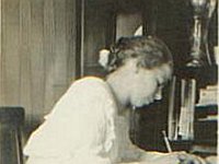 1914051001A Emma Peterson