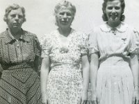 1941071001a Lyda Peterson Nelson-Emma Peterson Jamieson-Jeanette Nelson-Eagle Point Clinton IA