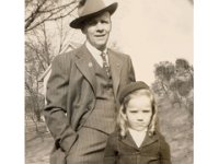 1942119501 Fall Family