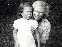 1947072001a Betty McLaughlin - Emma Jamieson - Moline IL