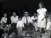 1946101001b Nelson-Jamieson Picnic - Prospect Park - Moline IL