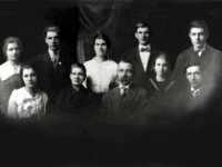 1914111001a Fred Thornbloom Family