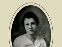 1914111007a Thyra Thornbloom